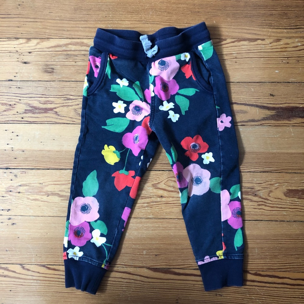 Tea Collection flower joggers